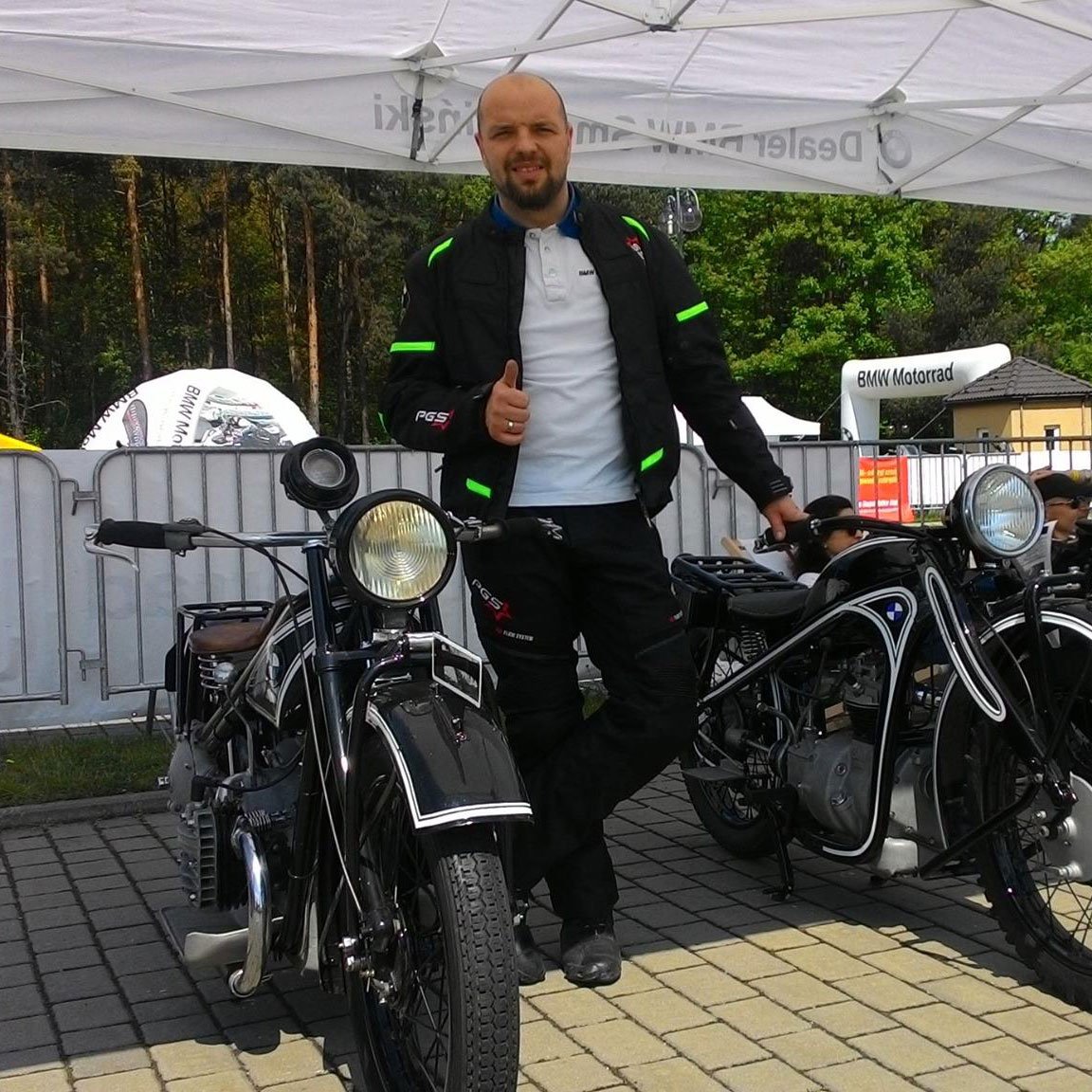 Pug's Garage - Moto Serwis